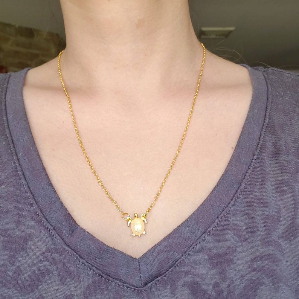 NWOT Gold Triplet Opal Turtle Necklace - Picture 13 of 15